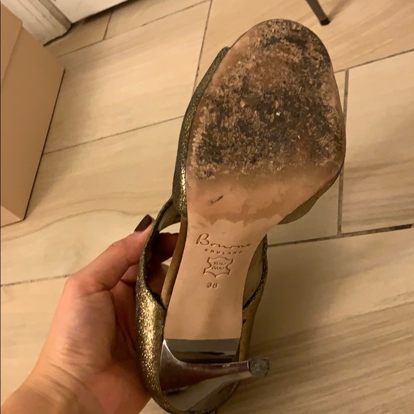 Bourne Dark Gold Heels - Picture 7 of 7